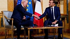 Joe Biden, Emmanuel Macron