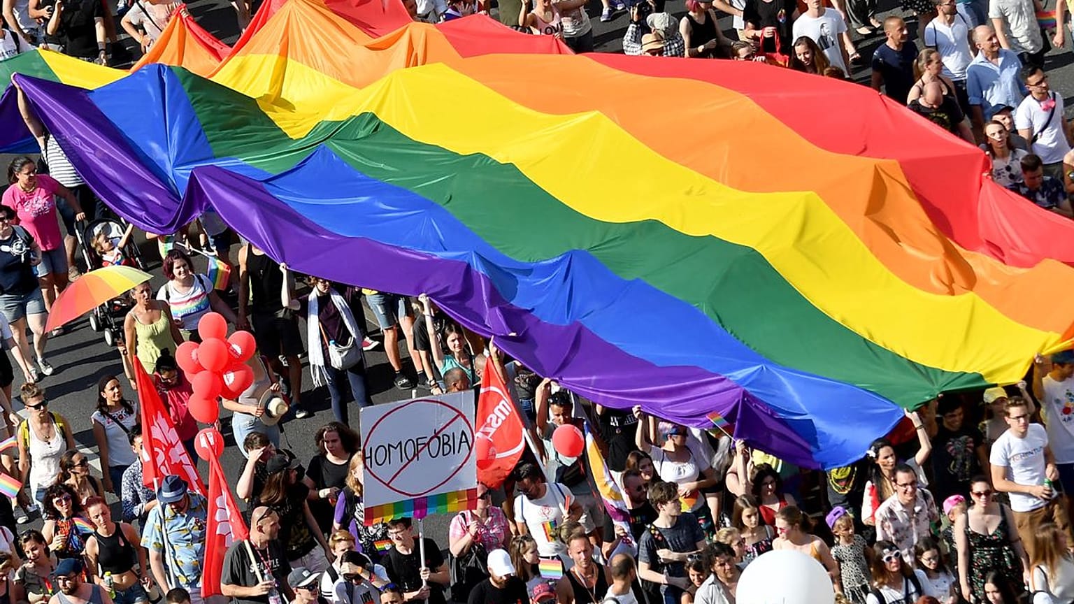 LGBT yürüyüsü