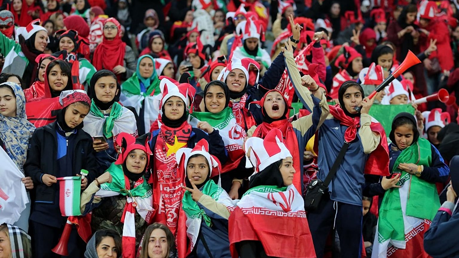  مشجعات إيرانيات - ملعب آزادي بطهران-  10 نوفمبر 2018  