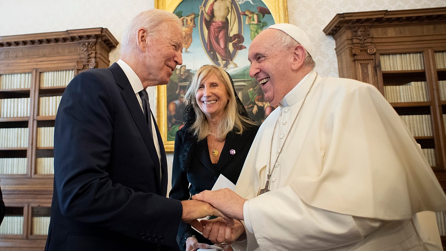 Joe Biden chega à Europa para o G20 e COP26