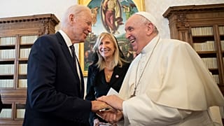 Joe Biden chega à Europa para o G20 e COP26