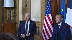 Biden und Macron in Rom