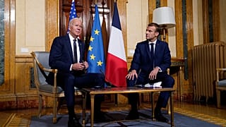 ABD Başkanı Joe Biden ve Fransa Cumhurbaşkanı Emmanuel Macron COP20 zirvesi öncesi İtalya'da bir araya geldi