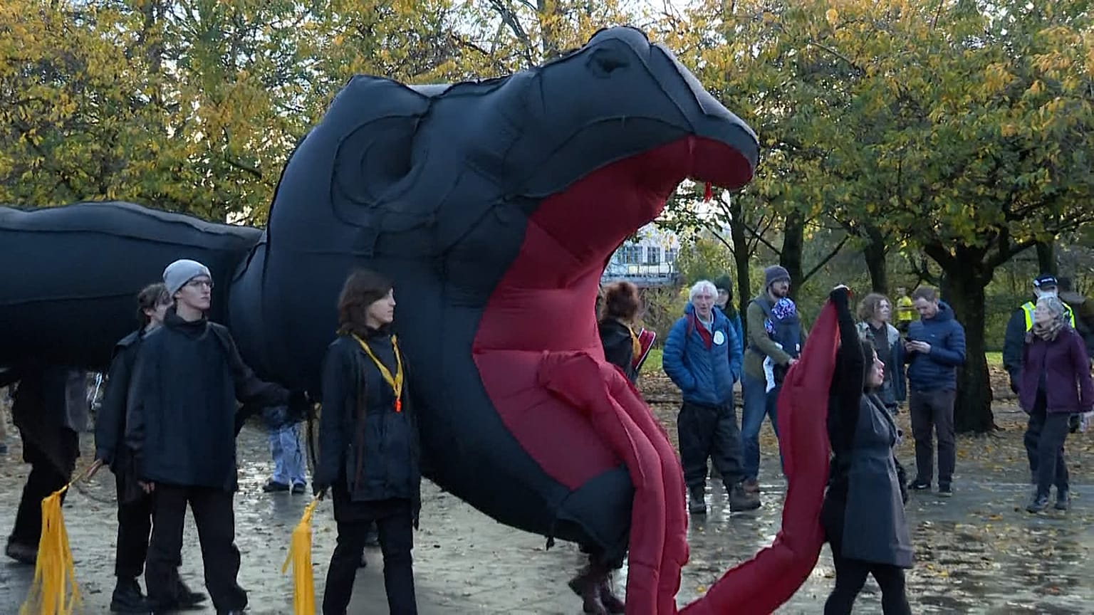 Rómában és Glasgow-ban egyszerre tüntettek a klímavédelemért 