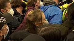 Greta Thunberg (18) im Gedränge in Glasgow: "Nie zu spät zu tun, was wir können"