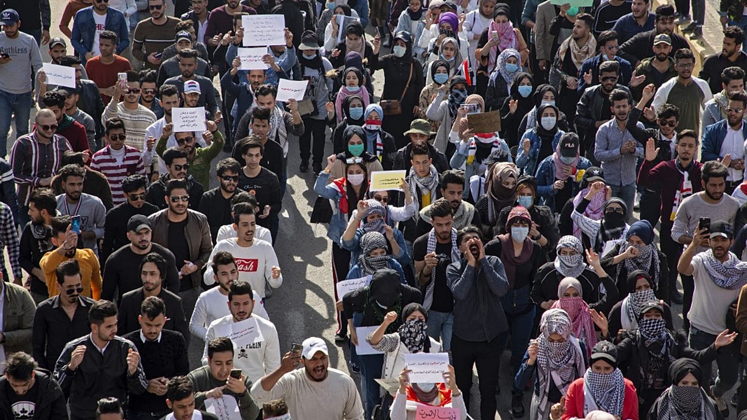  مسيرة احتجاجية مناهضة للحكومة في مدينة البصرة، في 6 فبراير 2020 