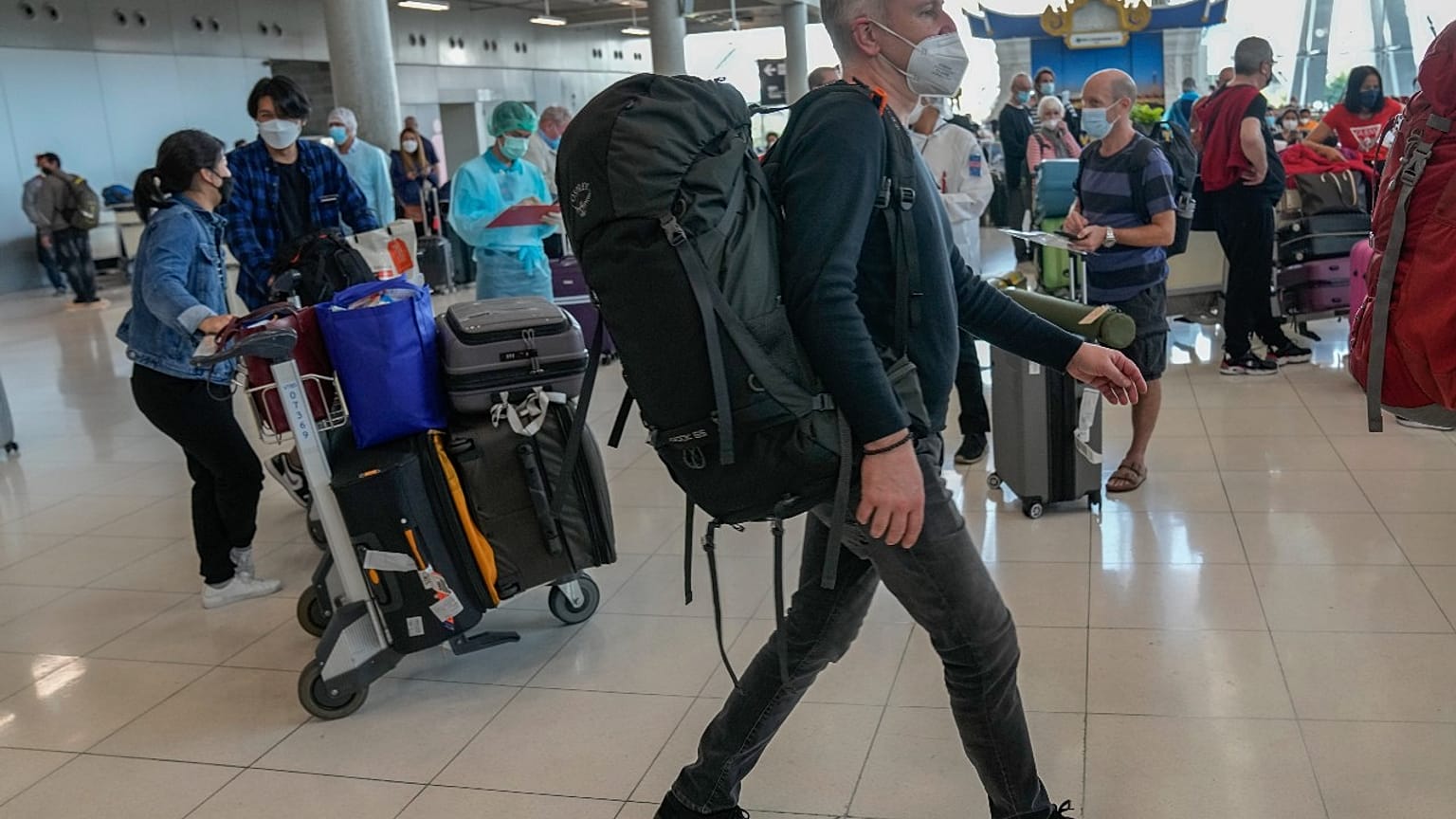 Tourist auf dem Flughafen in Bangkog