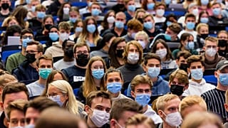 Des étudiants à Münster le 11 octobre 2021