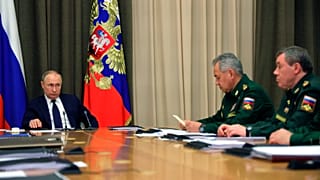 Russian President Vladimir Putin on Monday emphasized the need to strengthen the country's air defenses in the face of NATO's moves.
