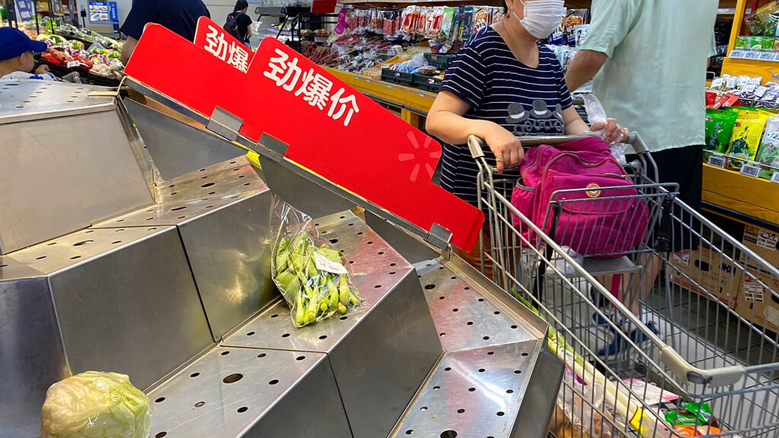 Çin, aileleri kıştan önce gıda stoklamaya çağırdı; halk marketlere akın etti
