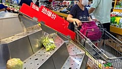 Çin, aileleri kıştan önce gıda stoklamaya çağırdı; halk marketlere akın etti