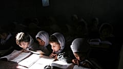 Taliban: Kız öğrencilerin okula dönmesi için çalışıyoruz; maddi desteğe ihtiyacımız var