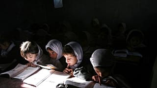Taliban: Kız öğrencilerin okula dönmesi için çalışıyoruz; maddi desteğe ihtiyacımız var