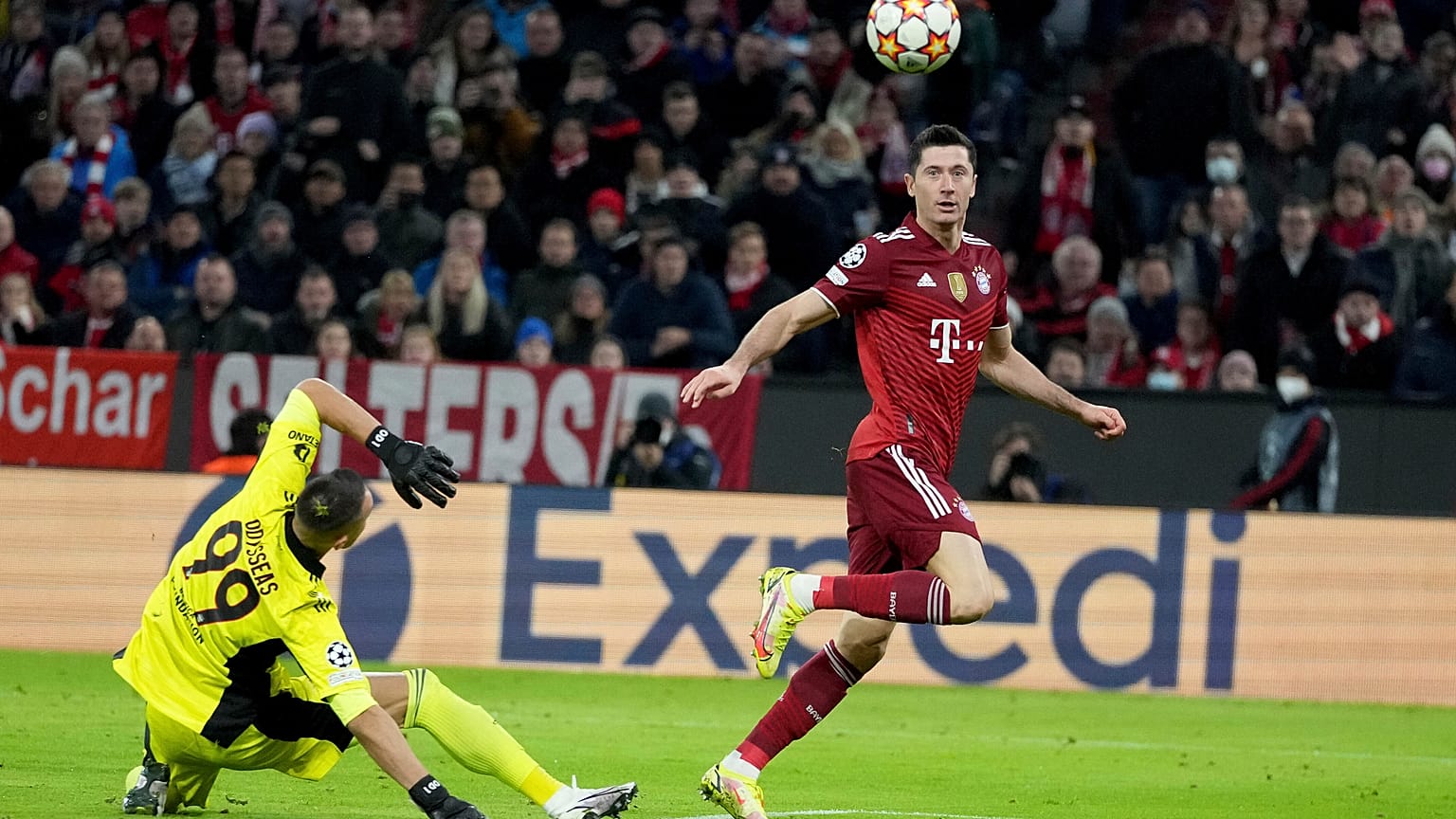 Robert Lewandowski trifft