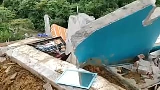 El edificio 'tragado' por el alud