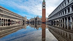 Venecia se prepara para una marea de hasta 140 centímetros activando su sistema de diques