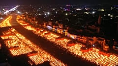 La fête de Diwali célébrée à Ayodhya (3/11/2021)