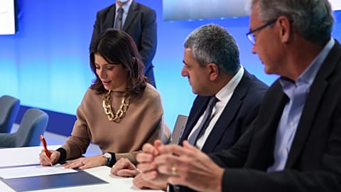 Signing the Glasgow Declaration at COP26.