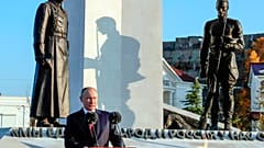 Putin ist am Tag der Einheit auf der Krim und liebäugelt mit Lukaschenko