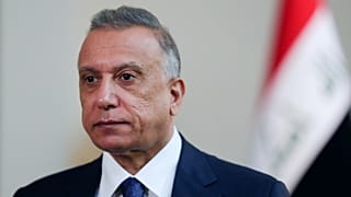 Musztafa al-Kádimi iraki kormányfő egy sajtótájékoztatón 2021. jólius 23-án