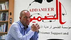 صلاح حموري، محامي فلسطيني وباحث (الضمير) لدعم الأسير وحقوق الإنسان، مكتب المؤسسة في مدينة رام الله، الضفة الغربية.