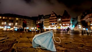 Masken werden uns weiterhin in diesem Winter begleiten.