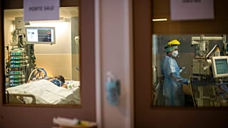 Archive - L'unité Covid-19 de l'hôpital Erasme, à Bruxelles, le 28 avril 2021.