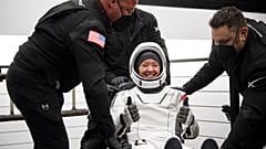 Die US-Astronautin Megan McArthur: gut gelaunt nach dem Ausstieg