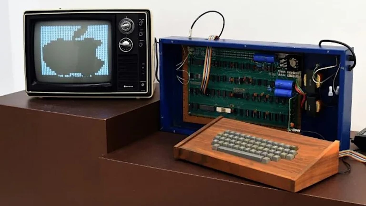 Apple-1