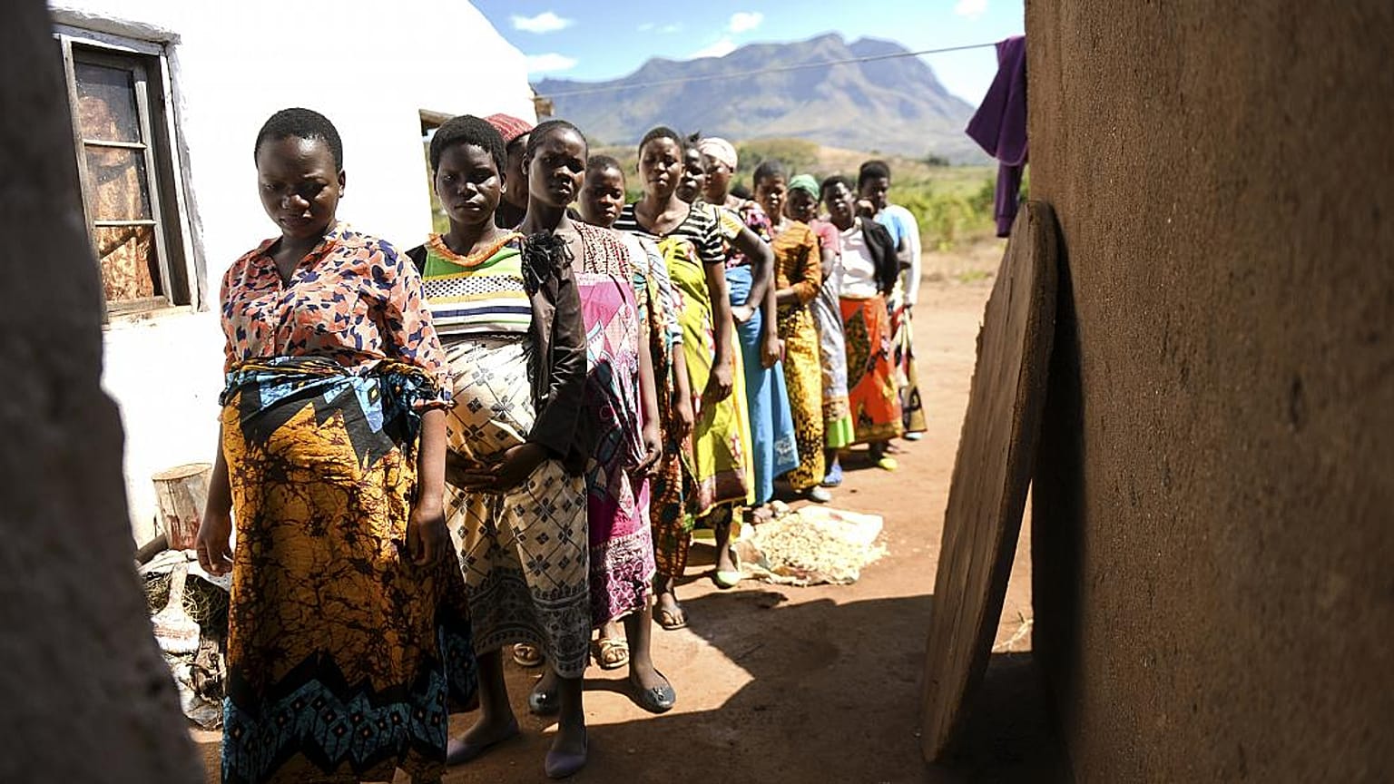 "Global Güney" olarak bilinen Afrika, Güney Amerika, Asya ve Okyanusya gibi bölgelerde iklim krizinden en çok kadınlar ve kız çocukları etkileniyor.