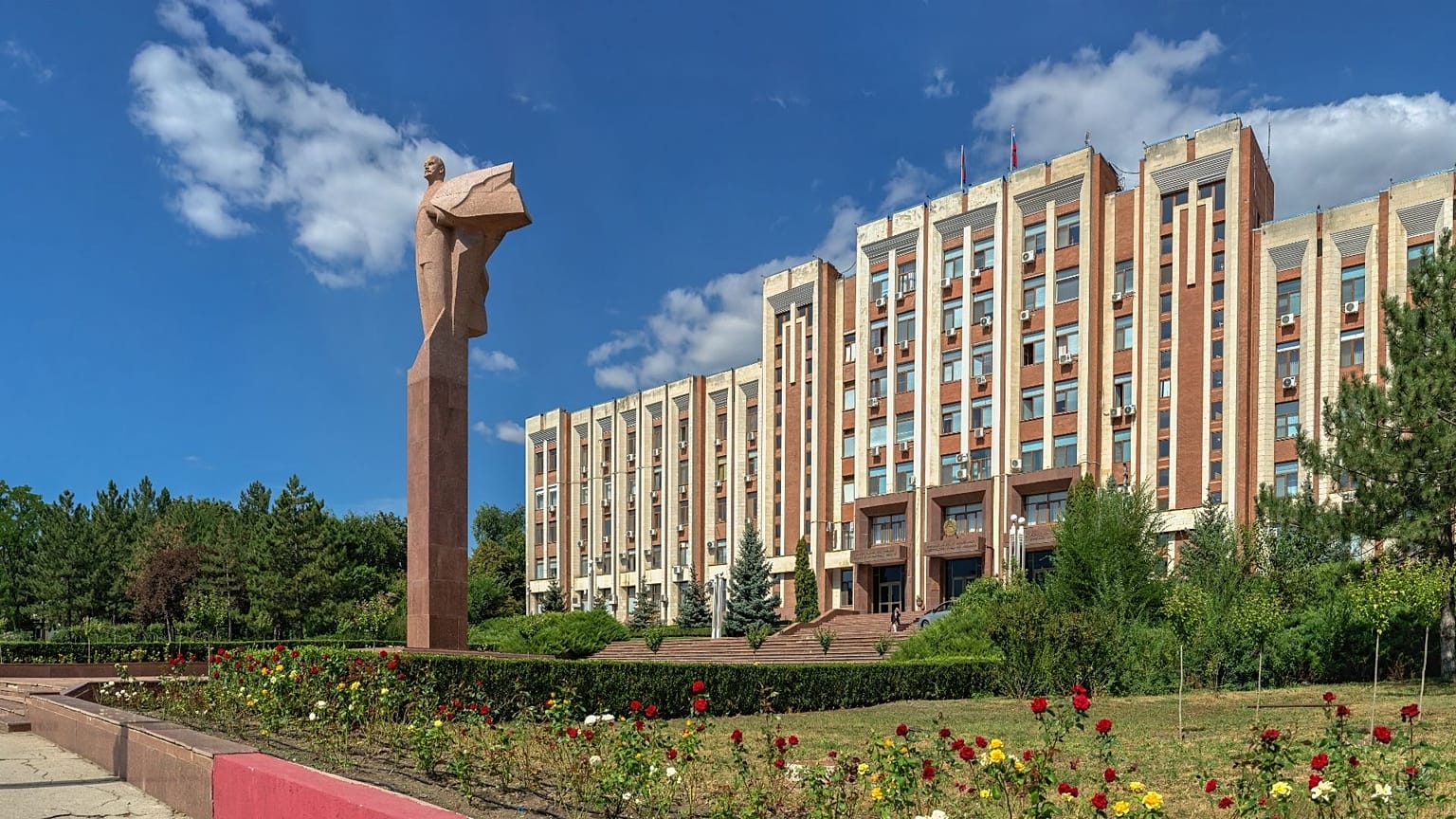 Monument to Lenin, Tiraspol, Transnistria