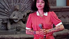 La cantante chilena Mon Laferte participa en una rueda de prensa para promocionar su primera exposición de arte, "Gestos", 11/3/2020, Ciudad de México, México