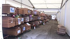 Гробы под навесом в Палермо