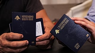 جواز سفر لبناني.