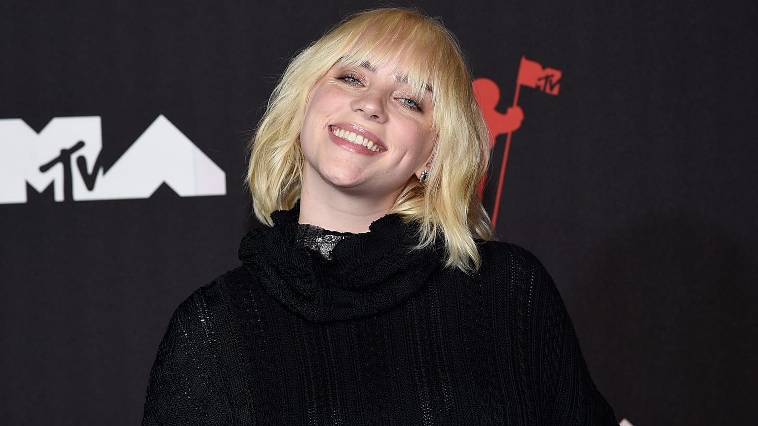 Eilish pictured at MTV Music Video Awards