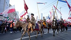 Unabhängigkeitstag: Rechtspopulisten ziehen durch Warschau