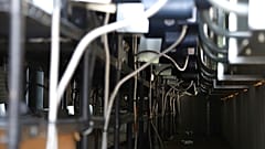 Kompleks problemleri çözmesi gereken bilgisayarların elektrik tüketimi oldukça yüksek