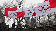 Çin ve Olimpiyat oyunları bayrakları 