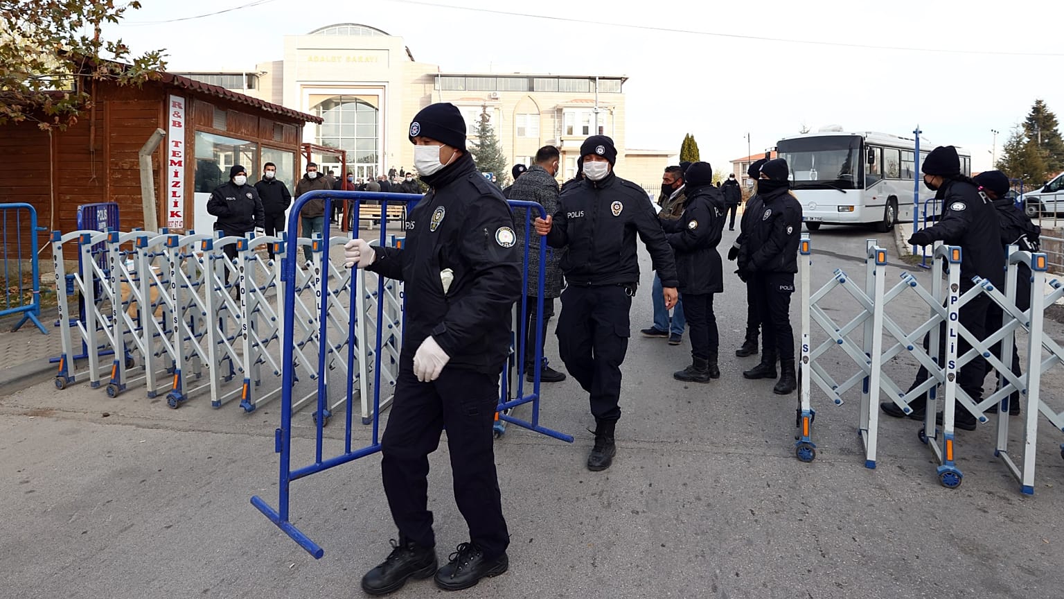 Ankara'da polis önlemleri 