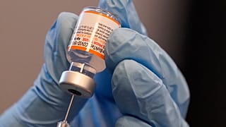 A dose of the Pfizer-BioNTech COVID-19 vaccine for children 5 to 12 years old at a vaccination site in the US.