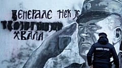 Das Mladic-Abbild an einer Wand in Belgrad am 9.11.2021