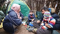 Migranten in Belarus: Lukaschenko zählt auf "großen Bruder" Putin 