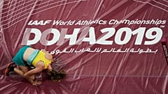 أليشا بورنيت، تنافس خلال الوثب العالي للسيدات  من أستراليا في بطولة العالم لألعاب القوى في الدوحة، قطر.