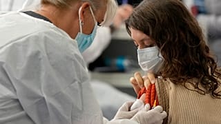 Εμβολιασμοί κατά της COVID