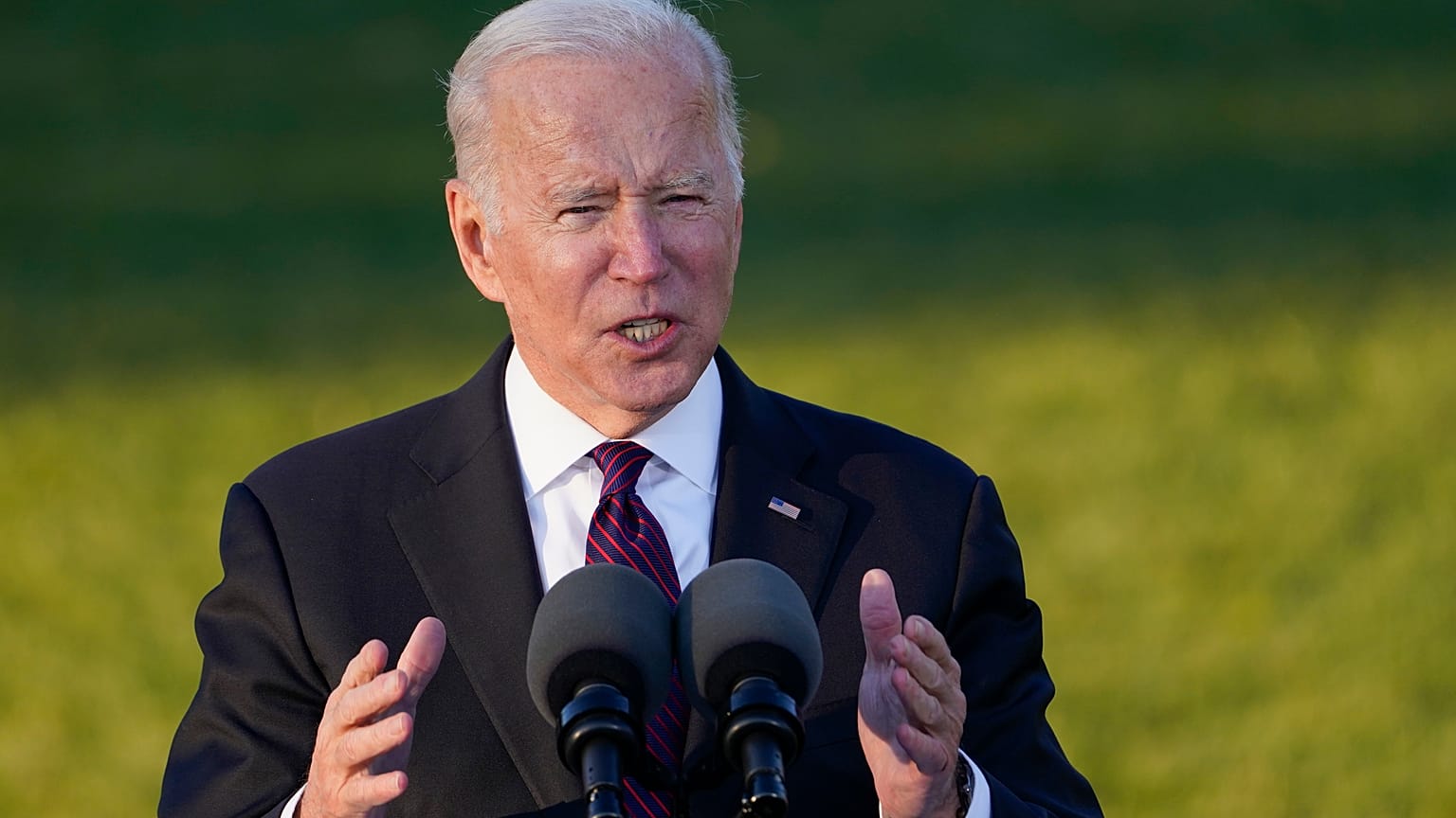 US President Joe Biden speaks before signing a bipartisan infrastructure bill into law on the South Lawn of the White House in Washington, Nov. 15, 2021.