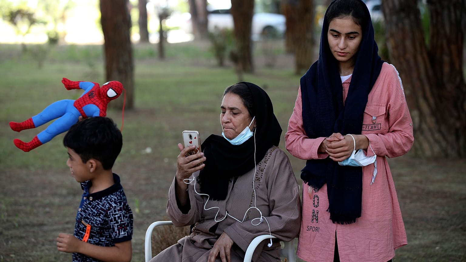  أفغان فروا من بلادهم إلى ألبانيا في ظل تقدم حركة طالبان
