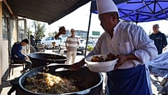 Usbekistans Plov bleibt lecker, wird teurer