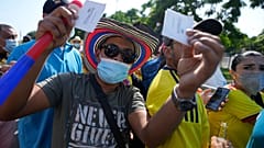 El carné de vacunación en Colombia es obligatorio desde este martes 16 de noviembre en lugares cerrados de ocio y cultura, así como en espacios multitudinarios. 
