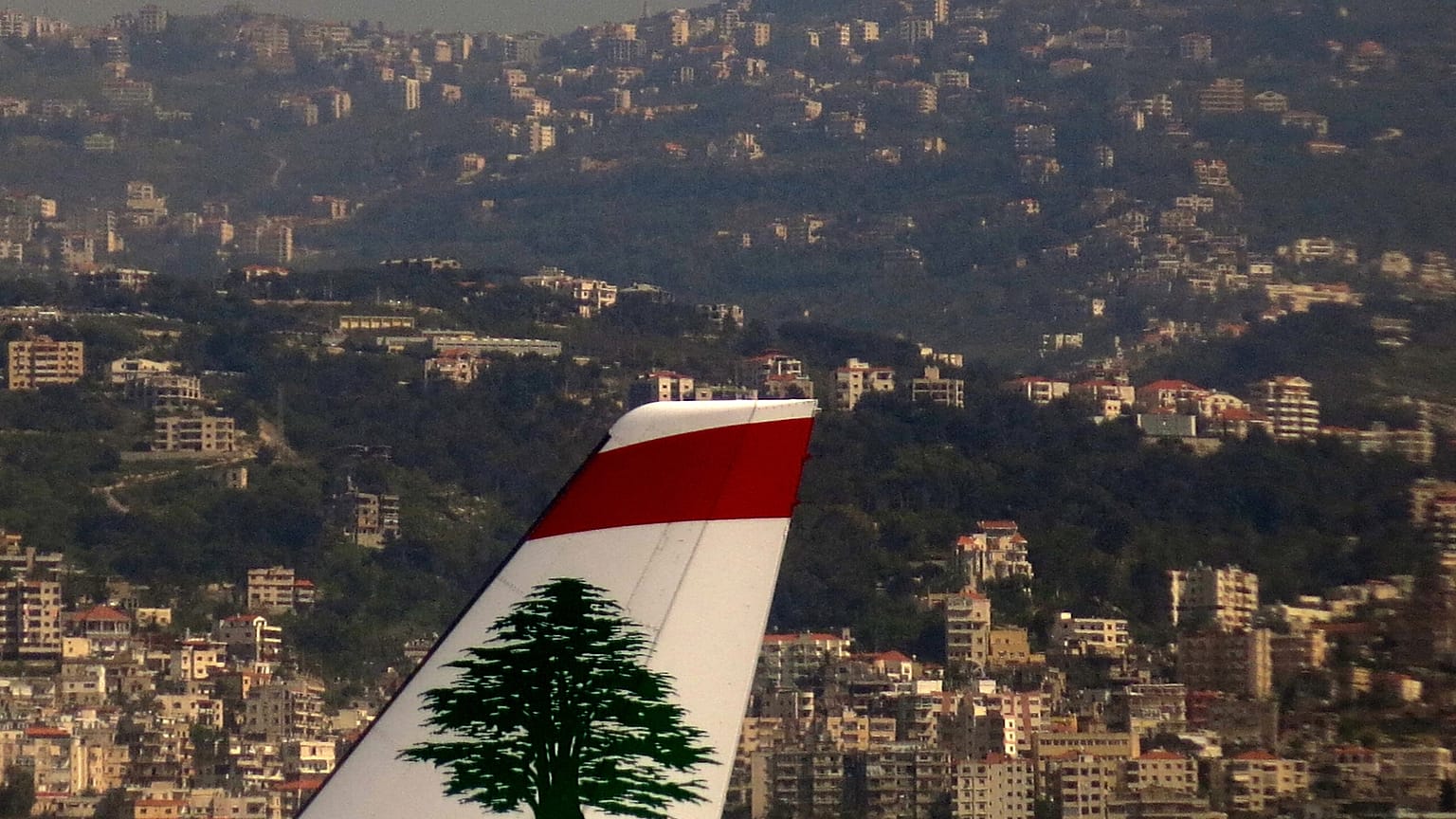 مدرج مطار بيروت رفيق الحريري الدولي، في لبنان، في 11 أبريل 2014 