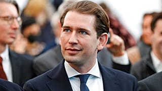 Als Kanzler war er bereits im Oktober zurückgetreten, jetzt legt er auch sein Amt als ÖVP-Chef nieder: Sebastian Kurz.